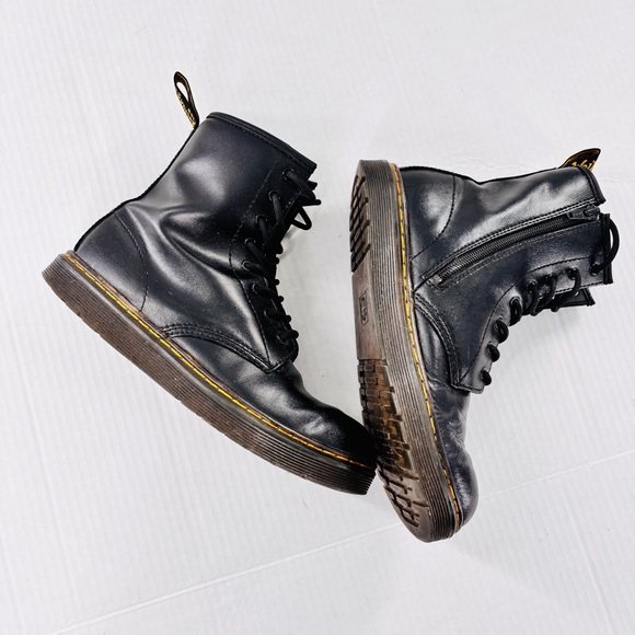 Dr. Martens Black Leather Lace‑Up Boots with Side Zipper – Women’s US 7 / M6 - Picture 4 of 7
